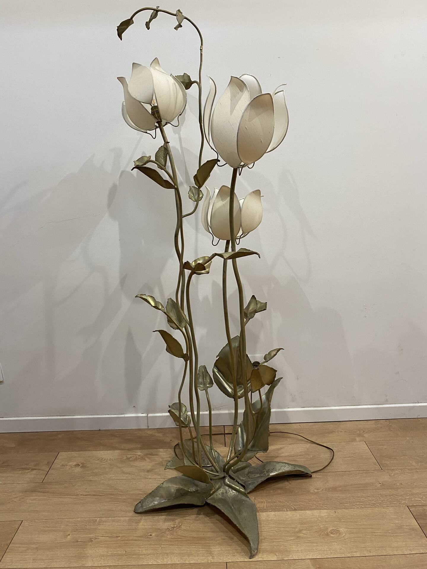 Lampadaire fleurs de lotus