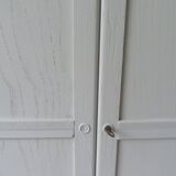 Vintage Parisian wardrobe re-enchanted in pearl gray.