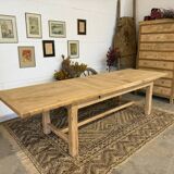 Solid oak farmhouse table with 2 central extensions