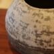 Vase boule en grès émaillé, tons gris-bleu nuancé, circa 1960