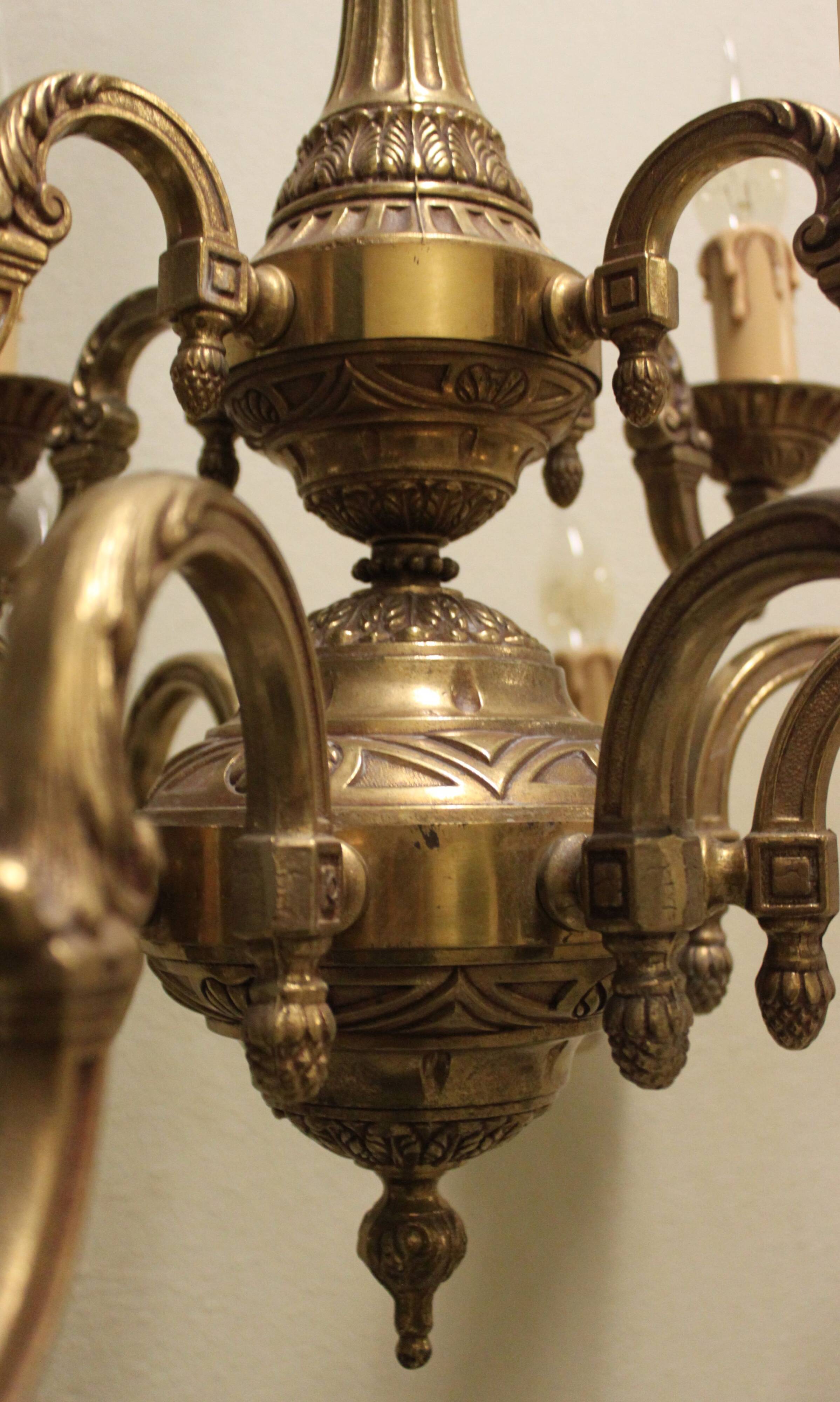 Bronze chandelier, Mazarin style, 12 lights, mid-19th century.