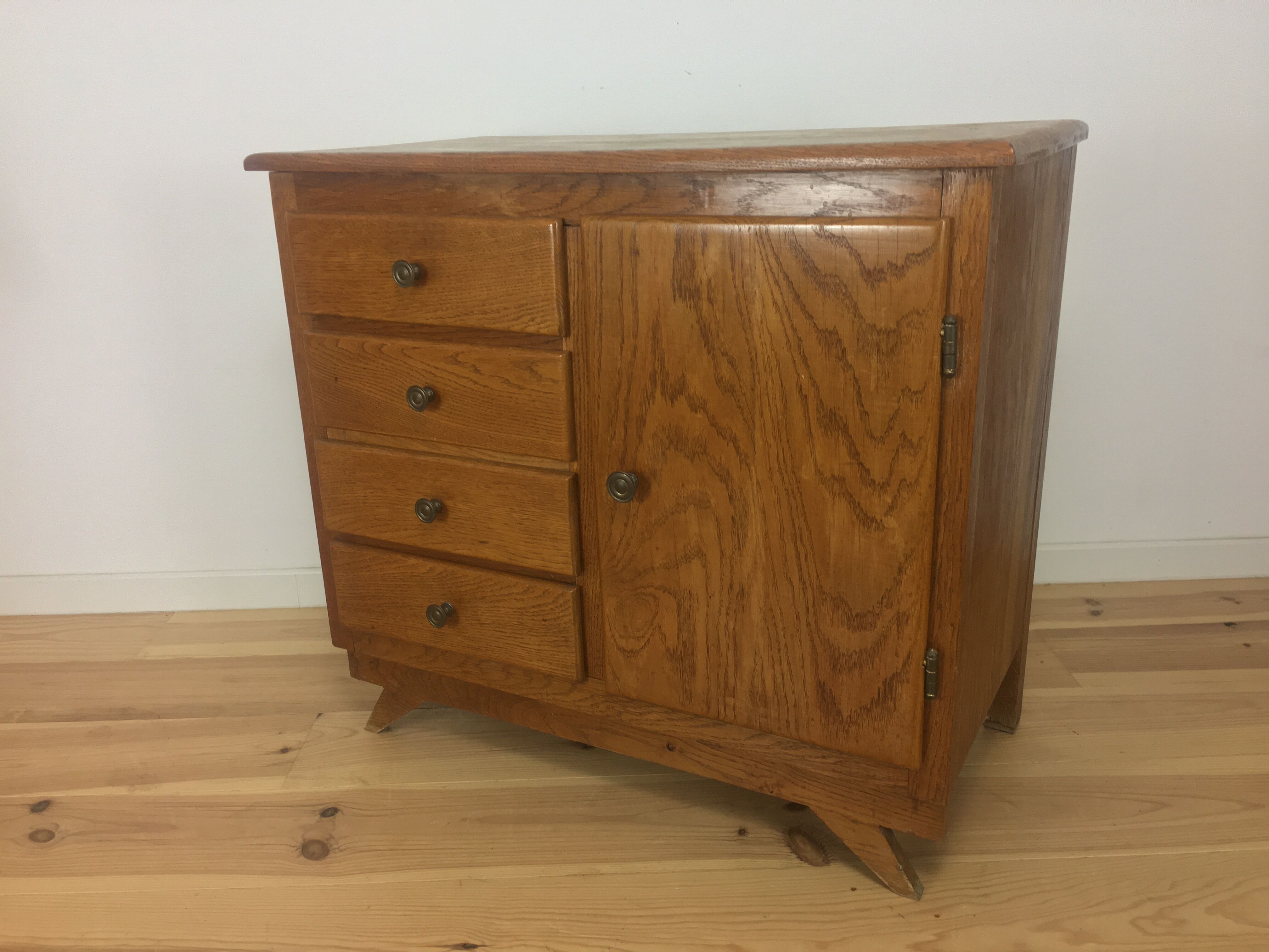 Dresser solid oak compass feet, 50s