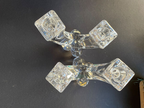 Cristallerie de Vannes le Châtel - Paire de bougeoirs flambeaux - Cristal signé