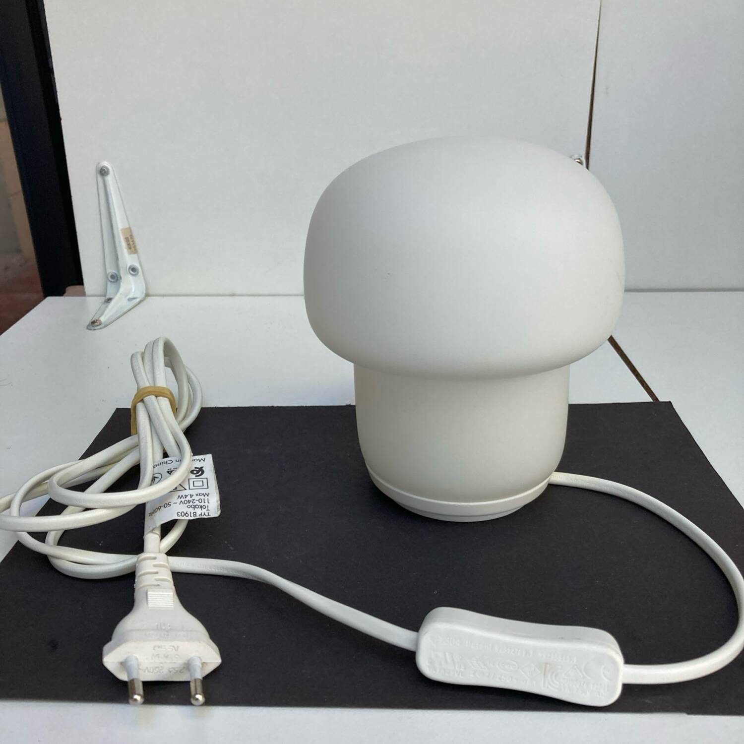 Ikea small mushroom lamp tokabo opaline glass
