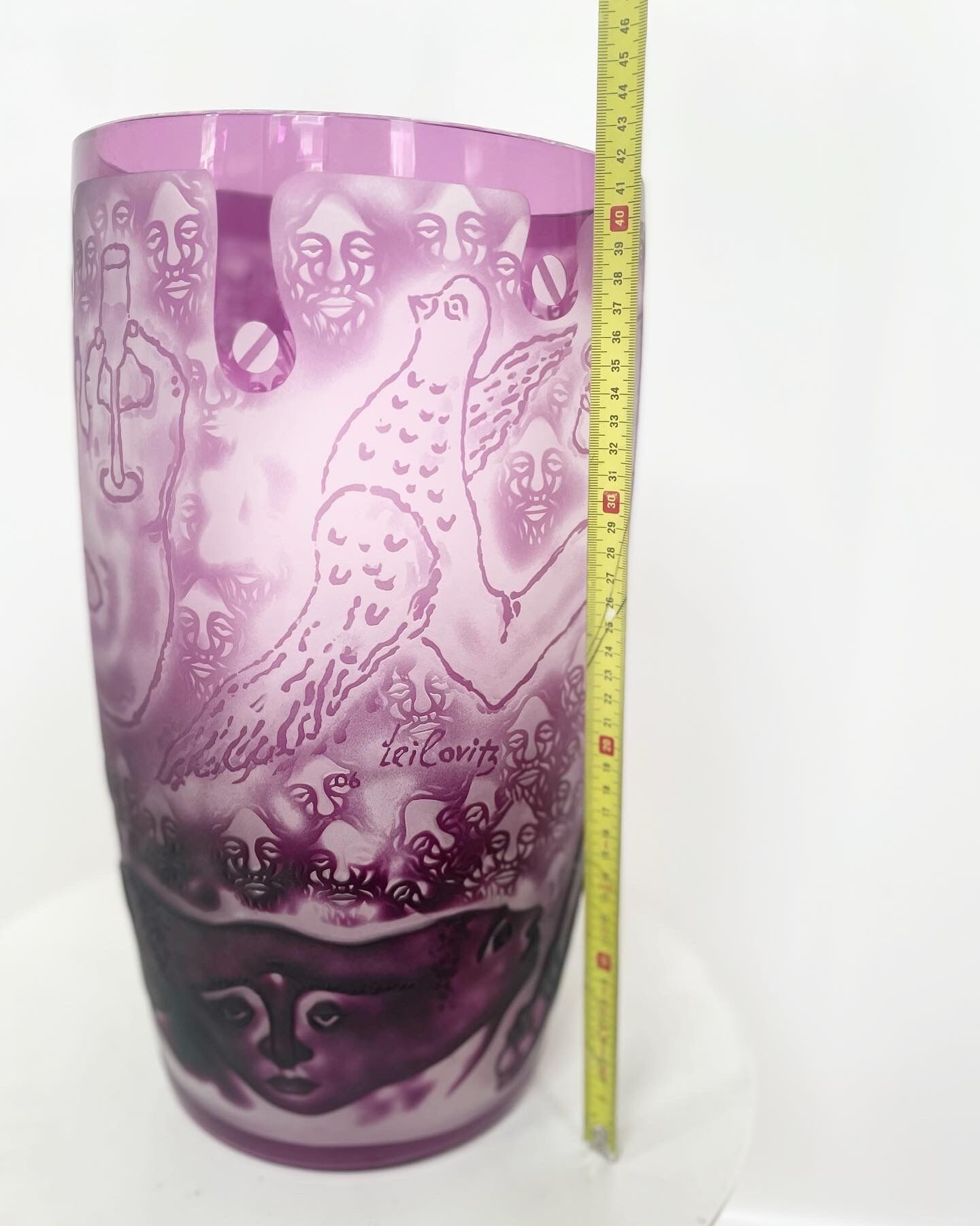 Vase of Edward Leibovitz