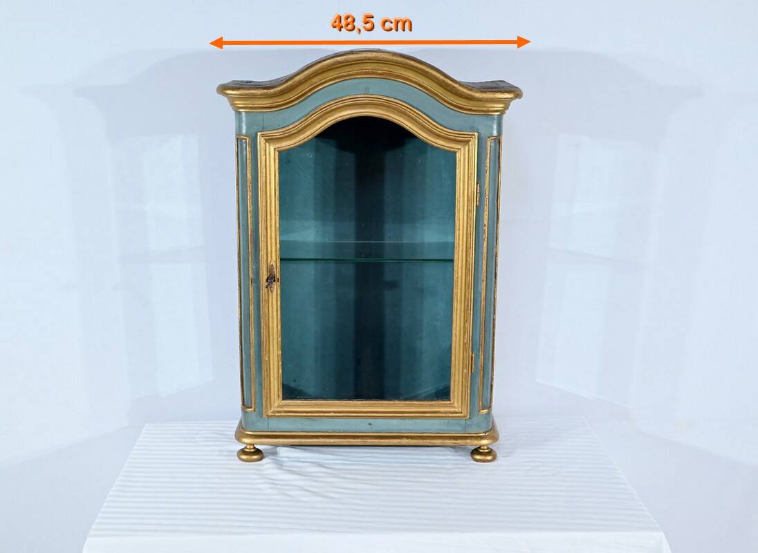 Small Showcase in Painted and Gilded Wood, Louis XV Style – Early 19th Century