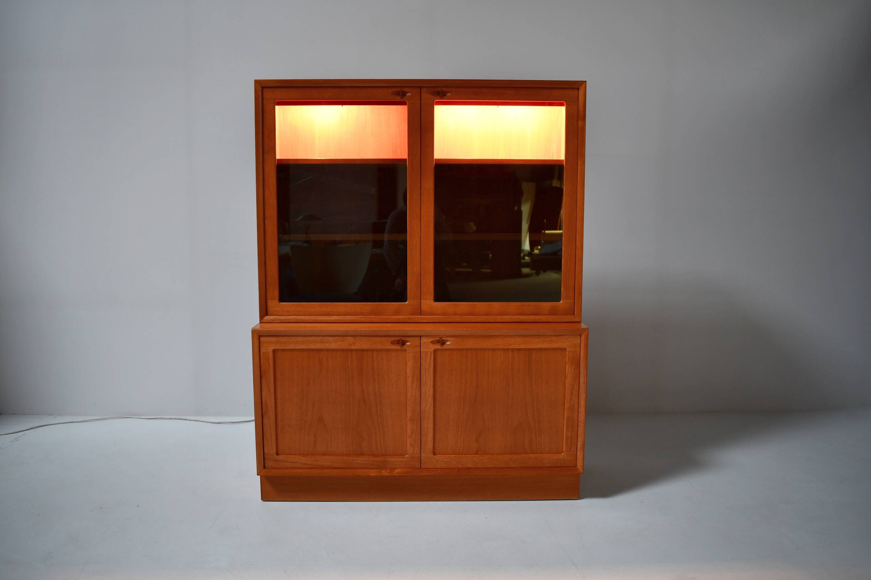 Cabinet en teck danois. H.W Klein. Années 1960.