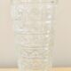 Vase en verre moulé