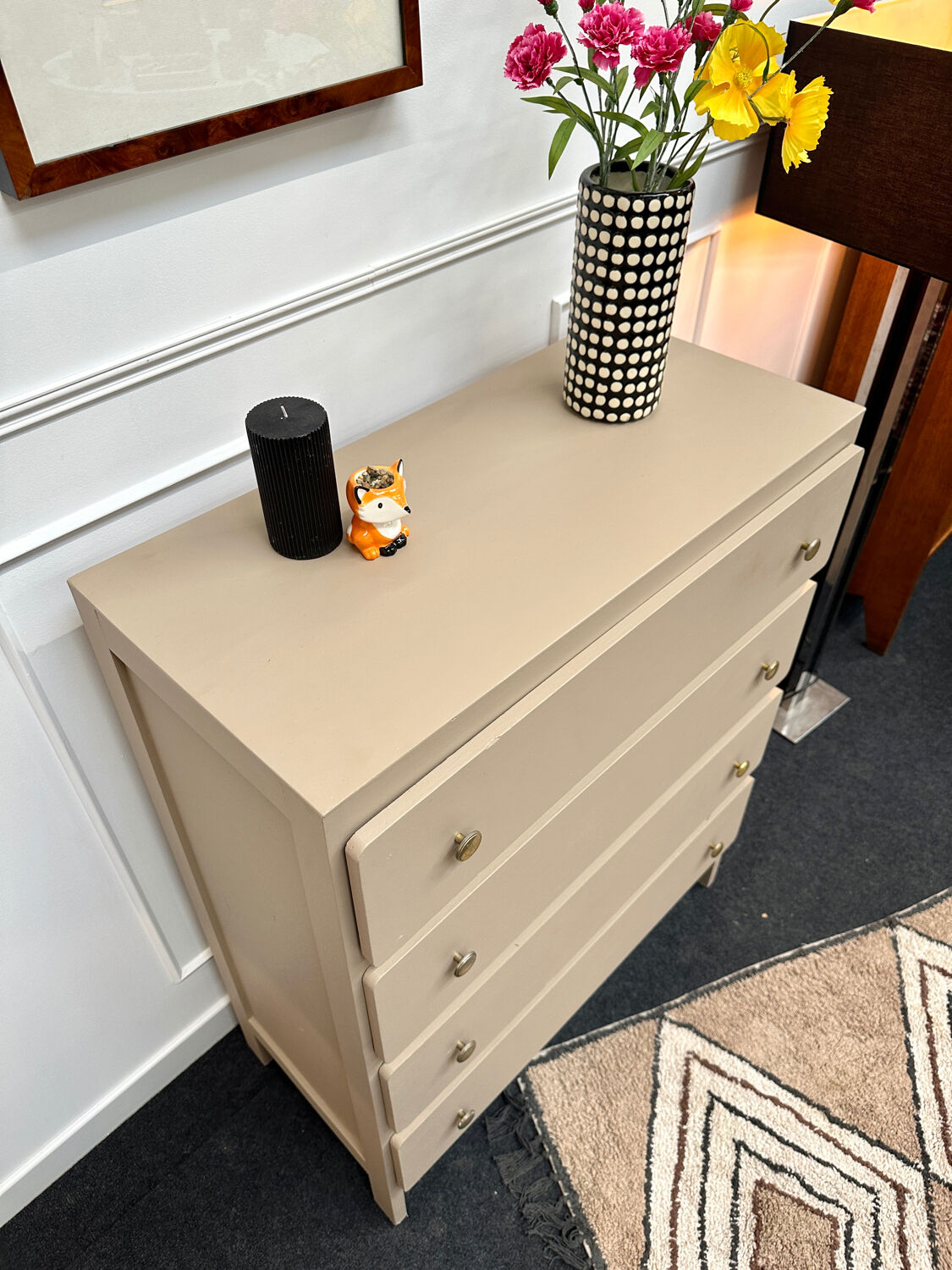 Vintage beige chest of drawers