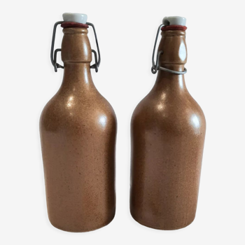 Stoneware bottle decanter