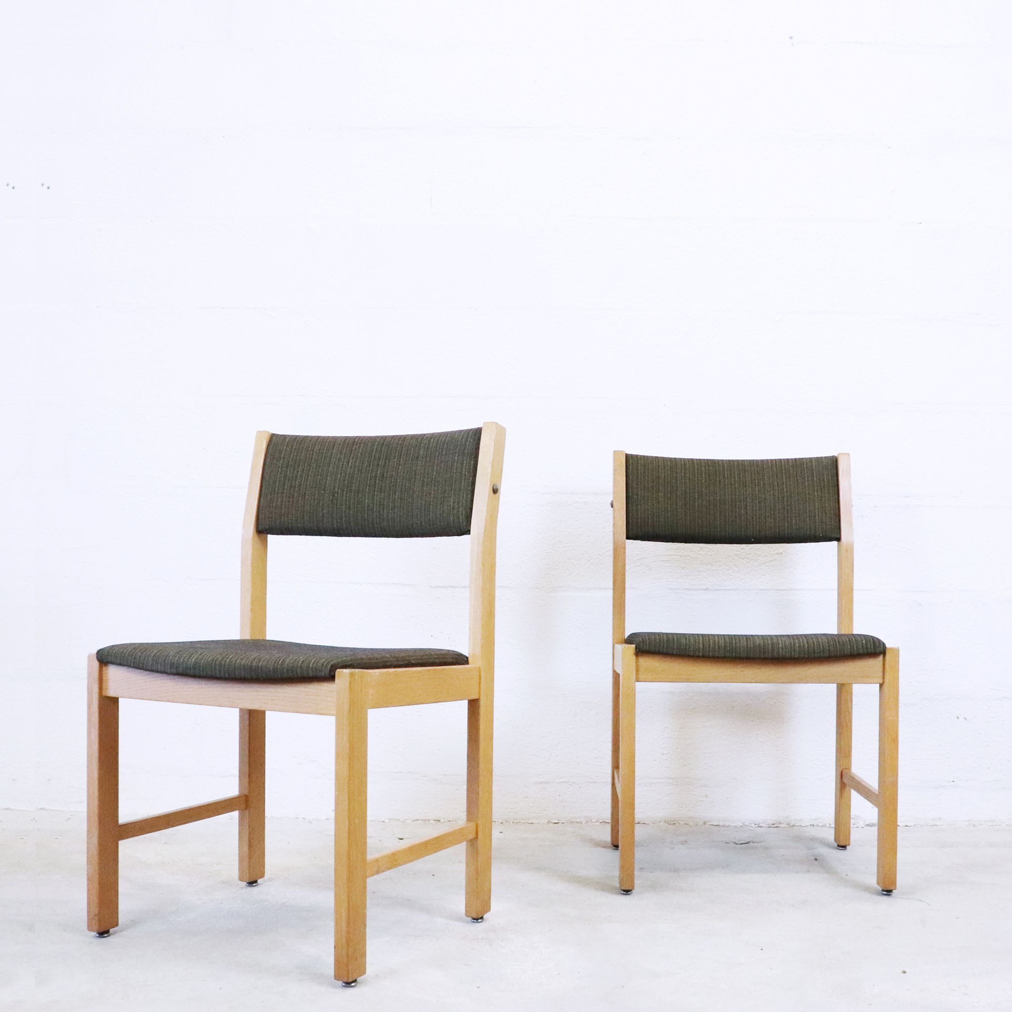 Jeu de chaises scandinave Suède 1960
