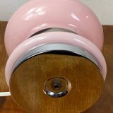 Table lamp in plain pink