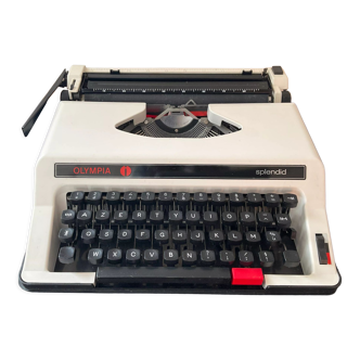 Machine à écrire Olympia splendid des années 70