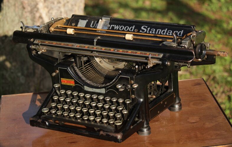 Machine à écrire Underwood n°3 16 inches