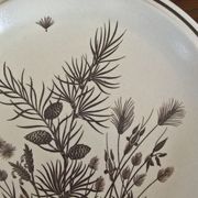 8 flat plates W.H. Grindley "Pinewood"