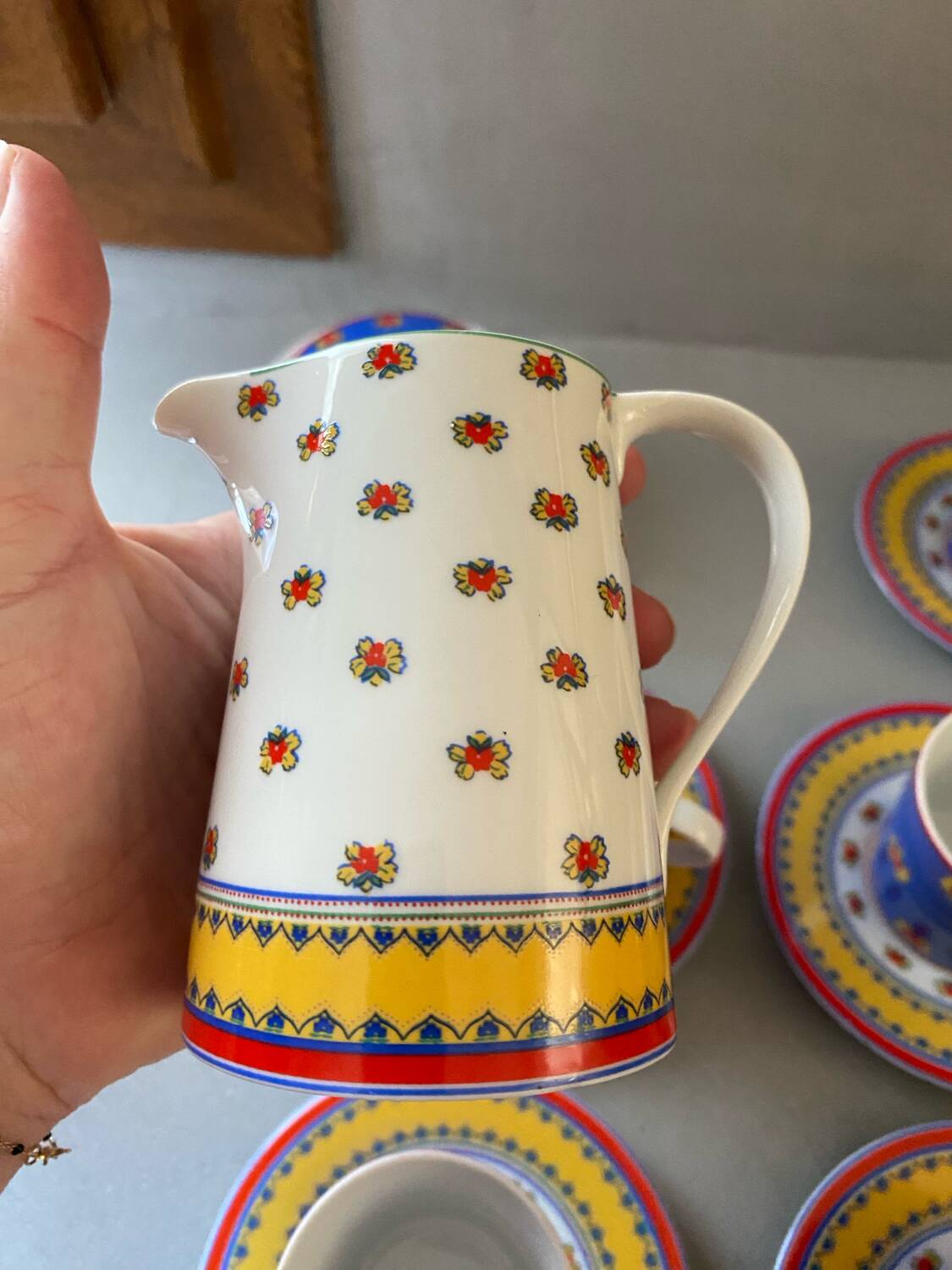 Porcelain coffee service Arles decor solafrance
