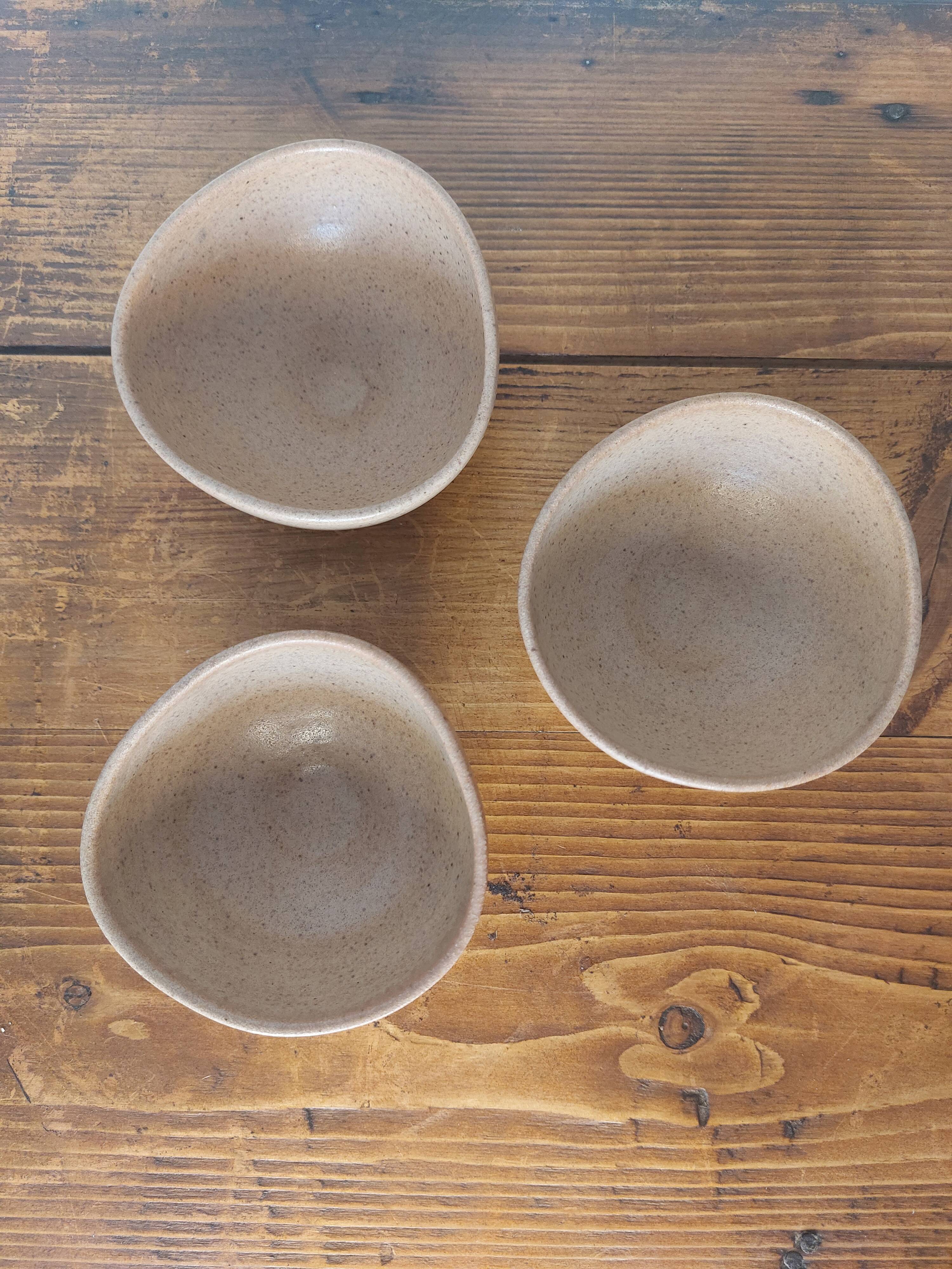 Lot de 3 petits bols en gres