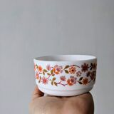 Beautiful Ramequin Vintage Arcopal France Design Scania in very good condition light wear