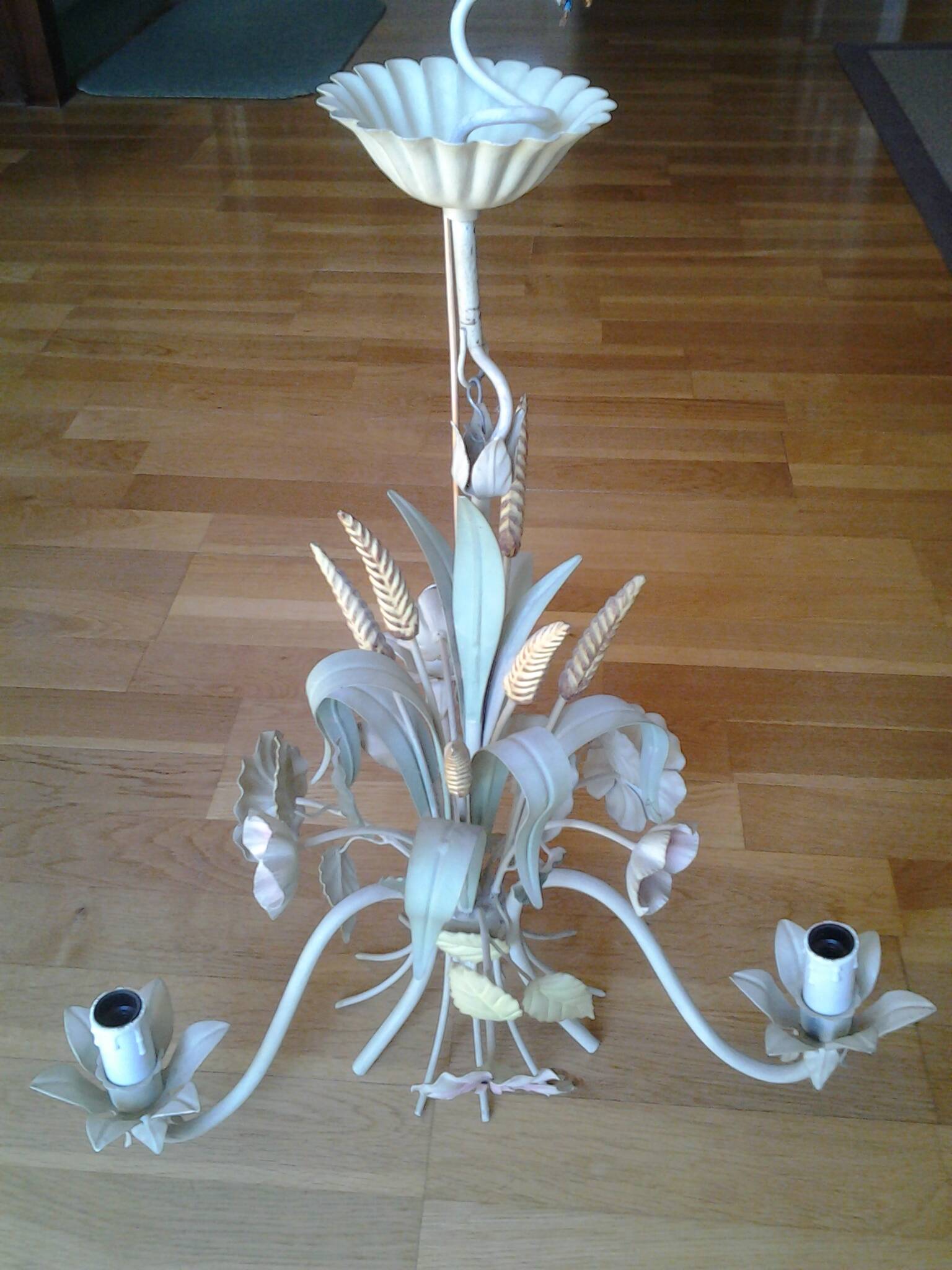Lustre vintage en métal à décor floral