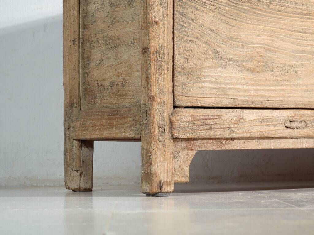 Old elm buffet with two doors – China, circa 1950