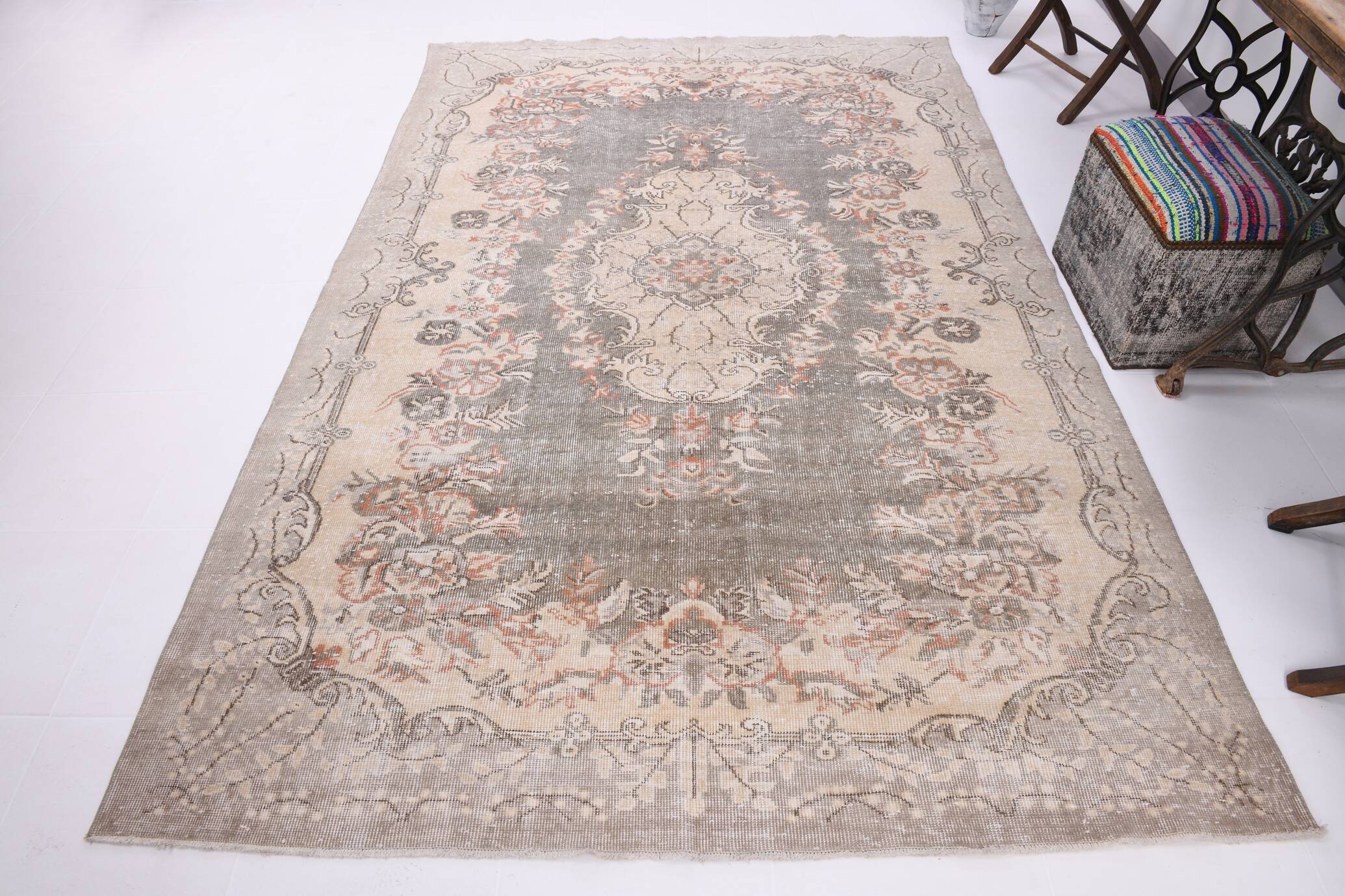 6x9 Ash Gray Handmade Wool Turkish Vintage Rug, 188x290Cm SK 5073