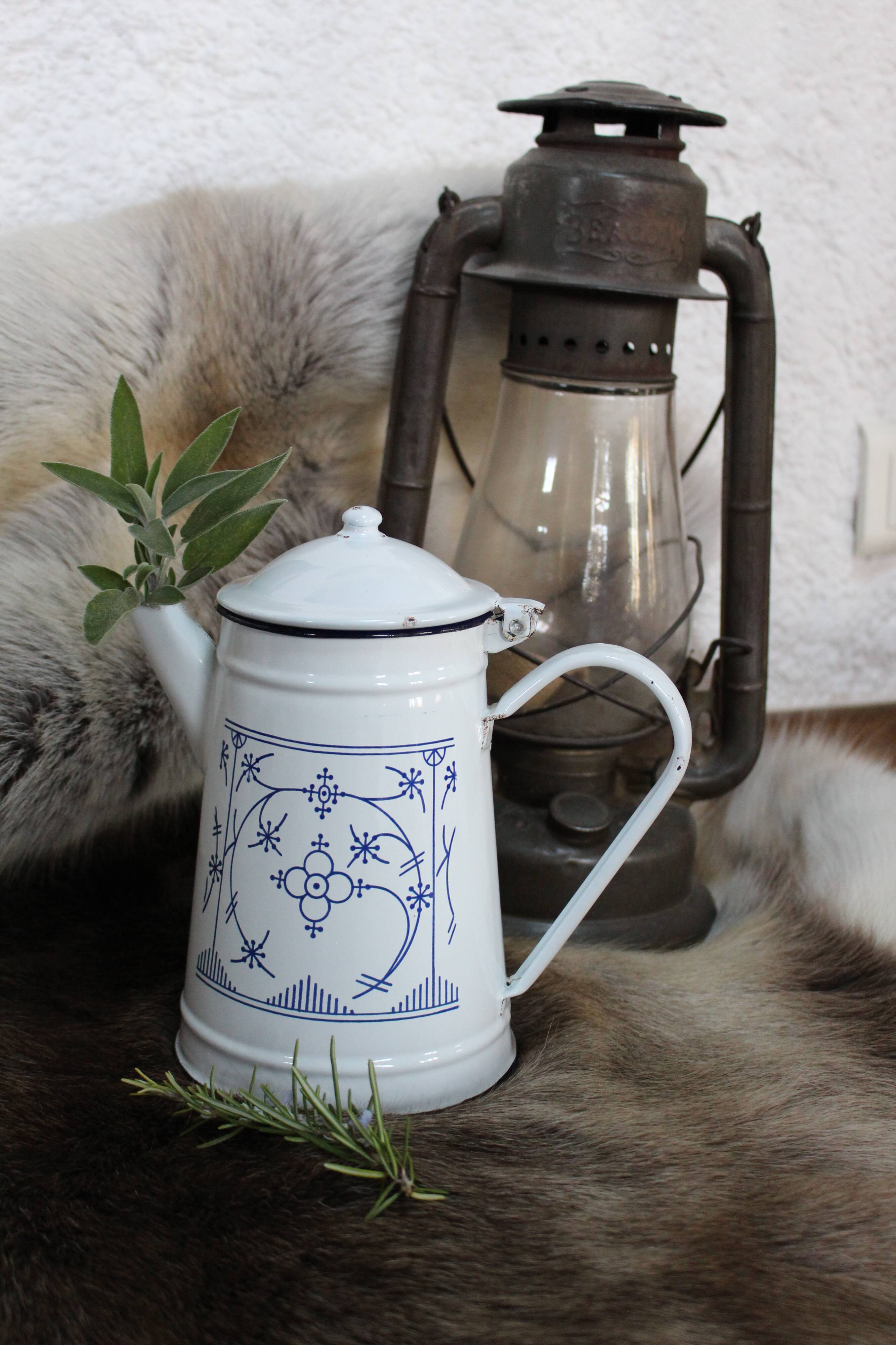 Enamelled metal coffee maker