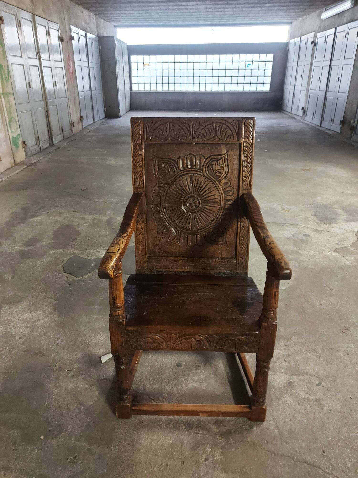 English armchair, epoque XVll