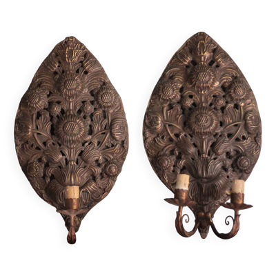 Paire d'appliques laiton repoussé motifs florales, lampe murale, applique
