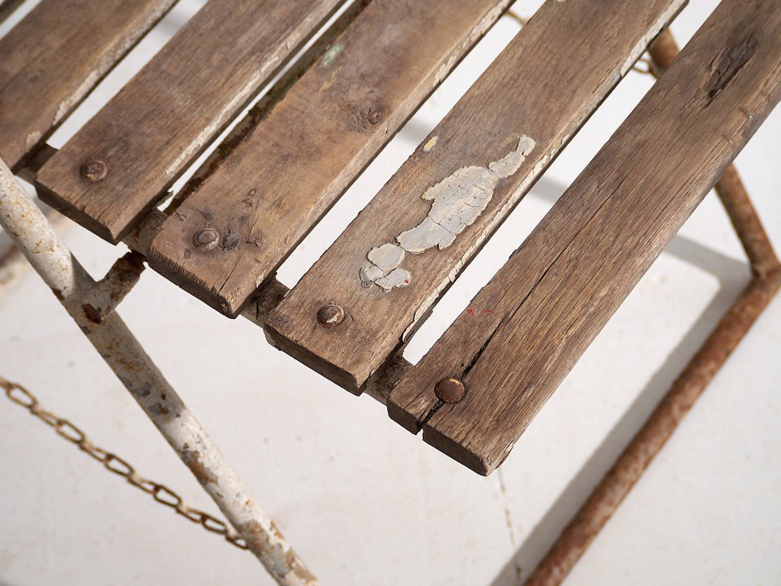 Antique folding garden chairs (c.1920). Set of 2 pieces.