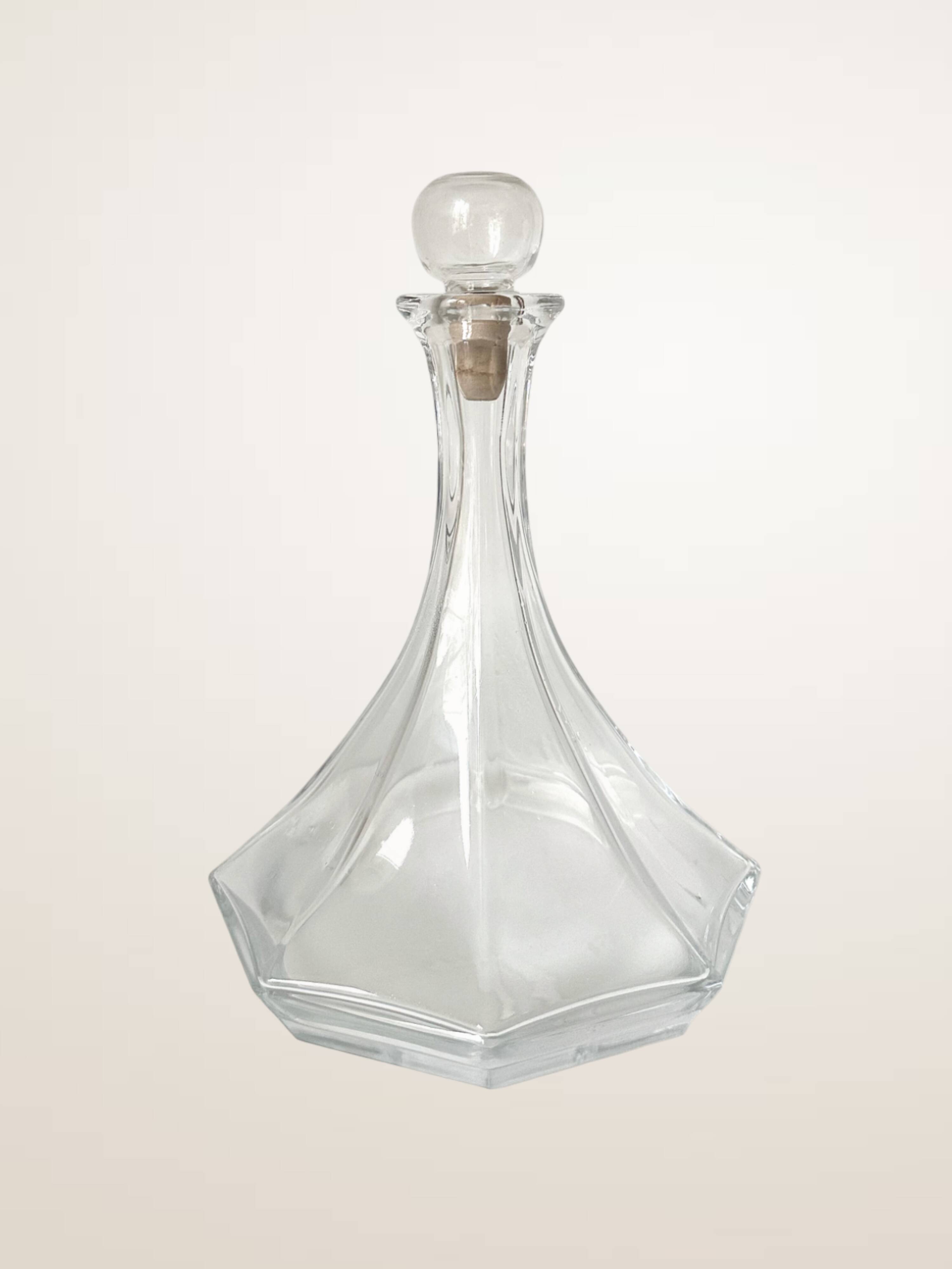 Octagonal glass decanter