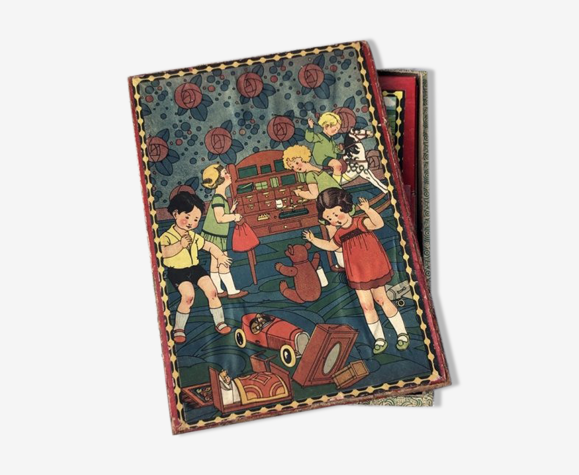Boite de puzzles anciens années 20