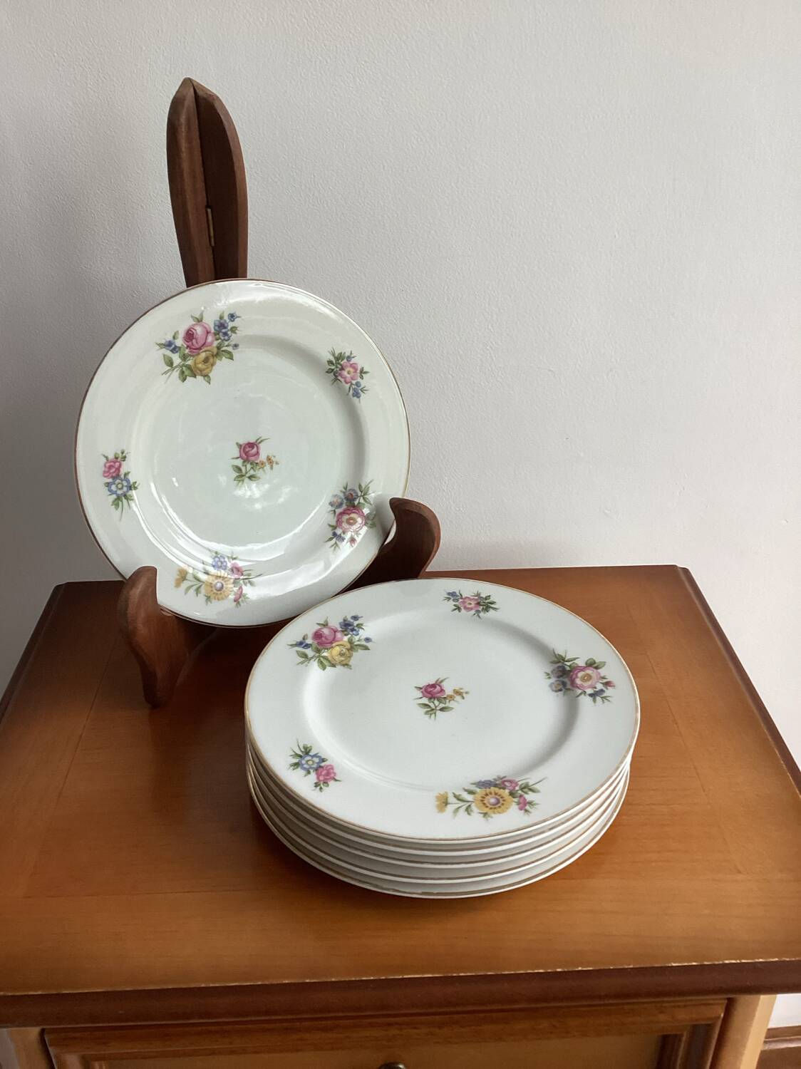 Set of 6 Charles Ahrenfeldt Limoges dessert plates