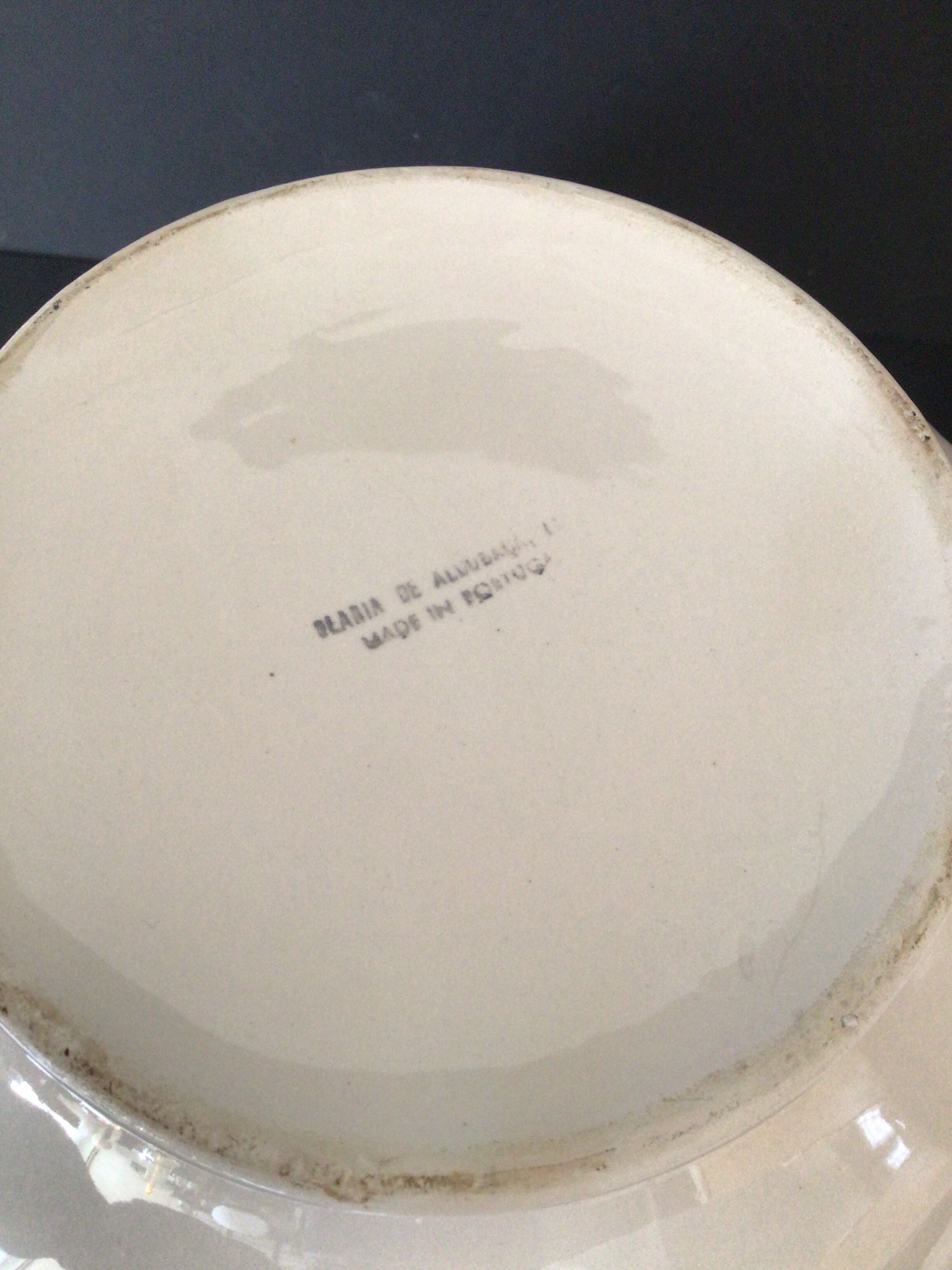 Soupière et louche en porcelaine épaisse