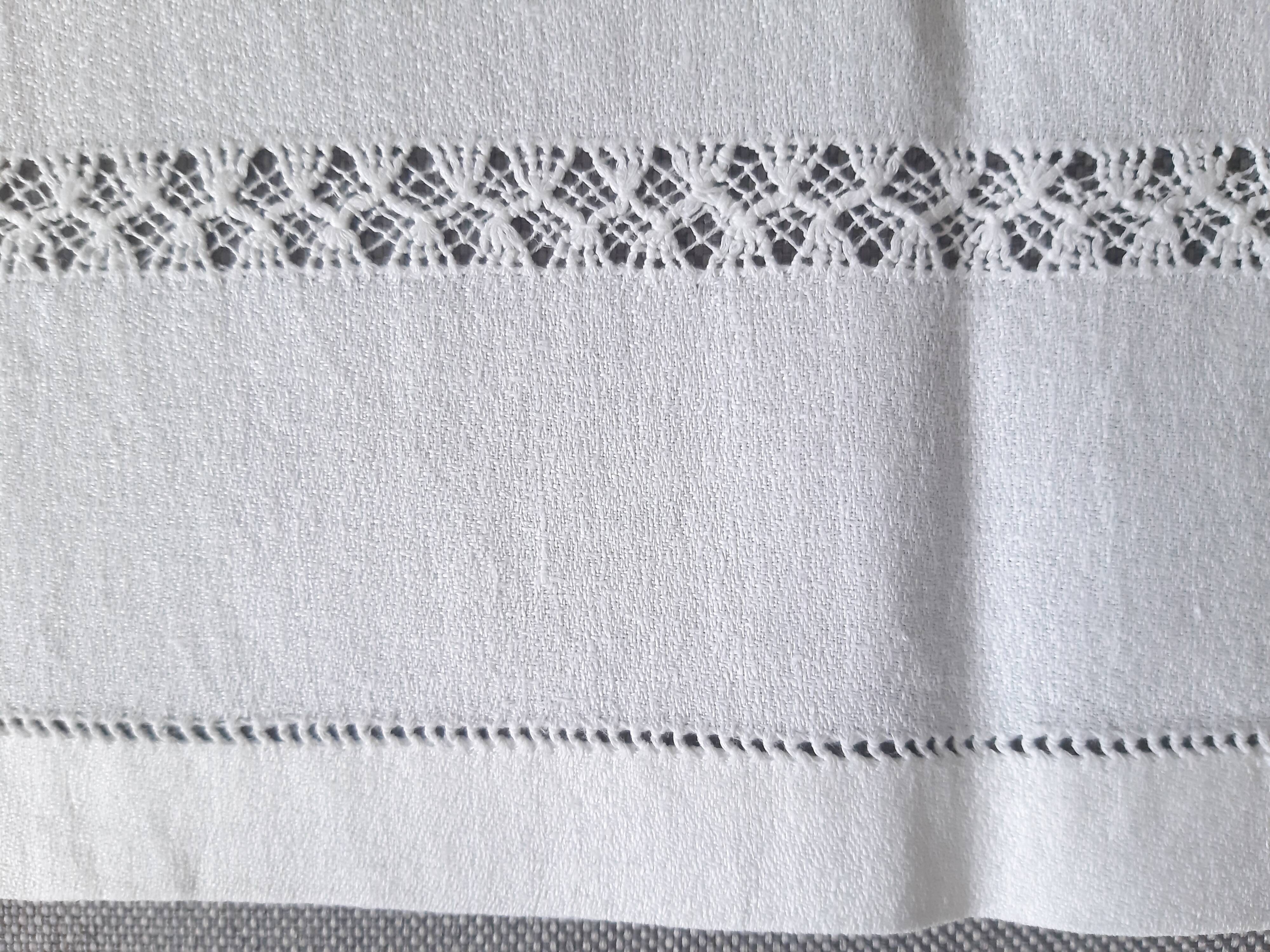 Embroidered tablecloth BC