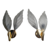 Pair of wall sconces with leaf motifs in the Barovier Murano style.