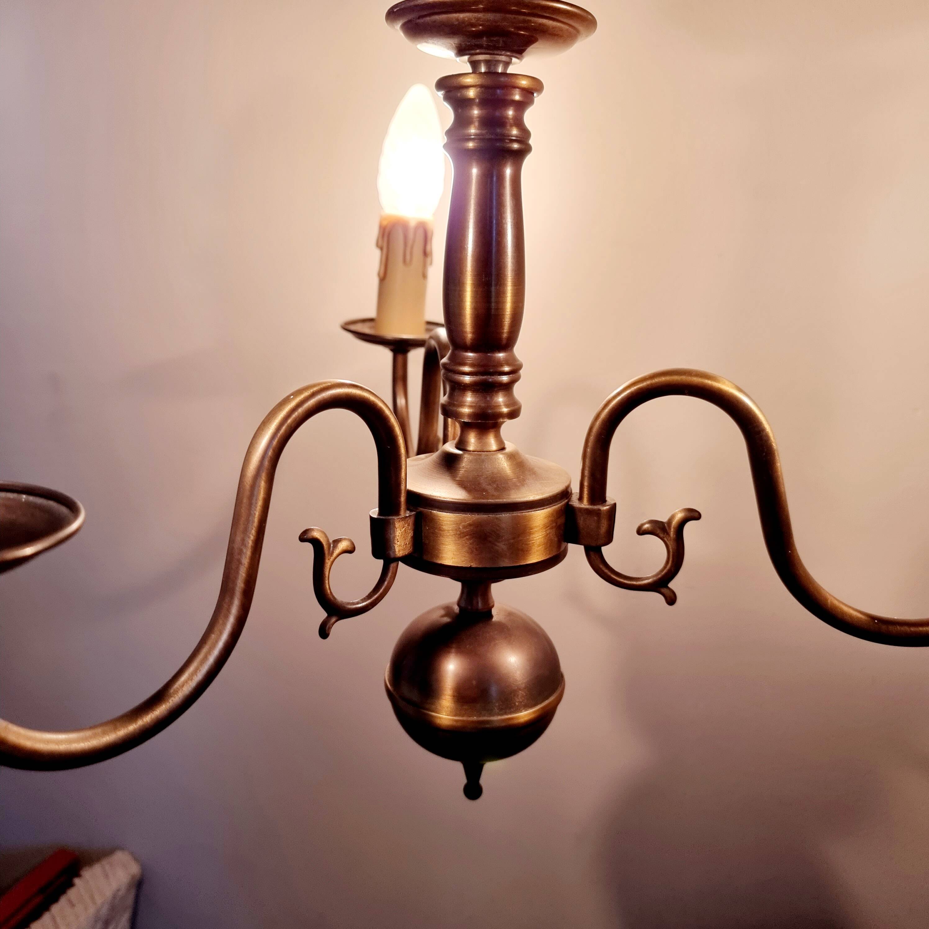 Classic Dutch style brass lamp in golden bronze color