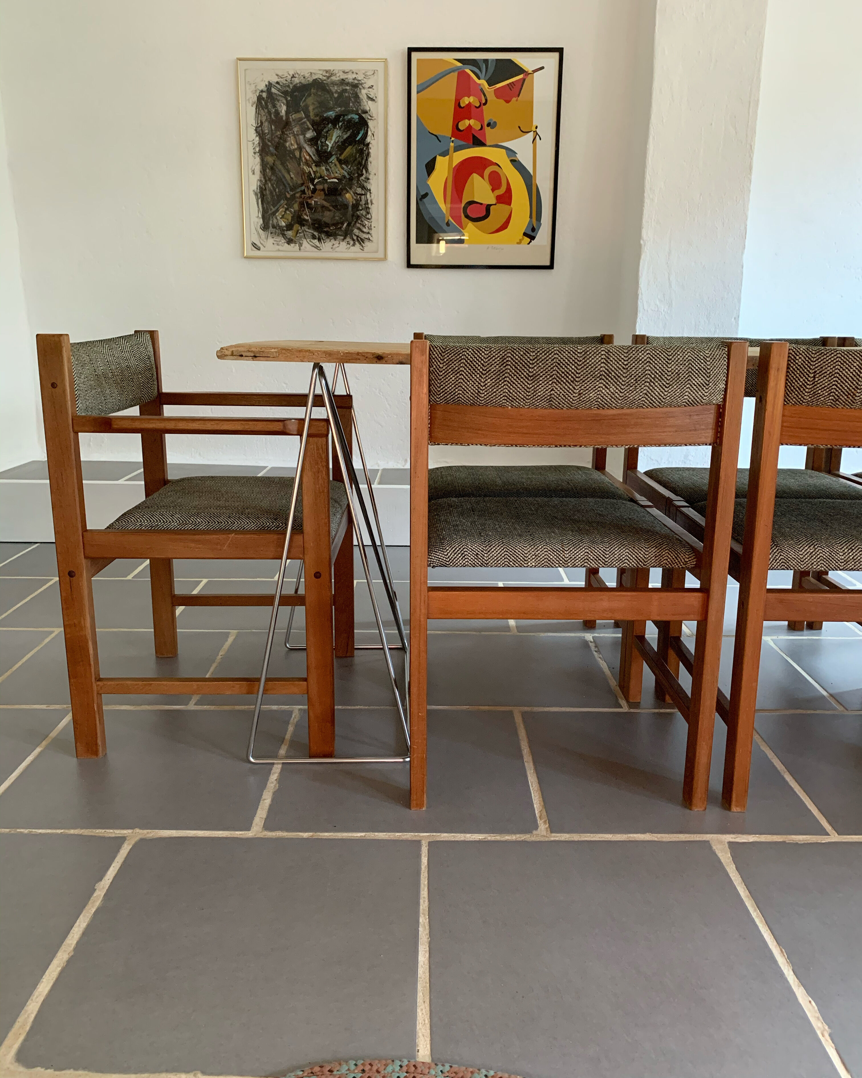Set 6 chairs and 2 vintage Scandinavian teak and tweed chairs