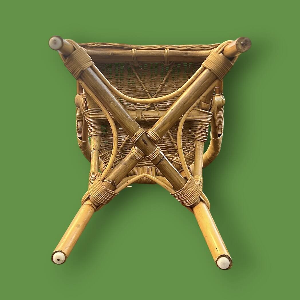 Petit fauteuil pour enfant en rotin & bambou – tressage artisanal – vintage