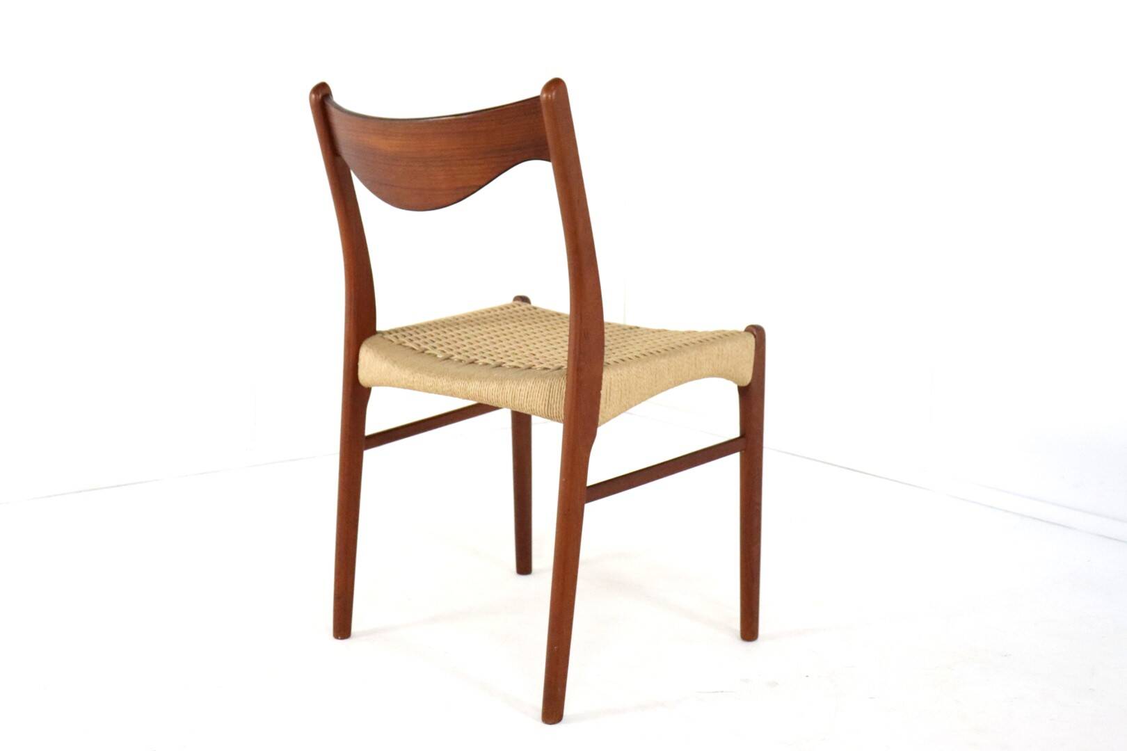 Set of 4 Arne Wahl Iversen for Glyngore papercord chairs 'Naerem'