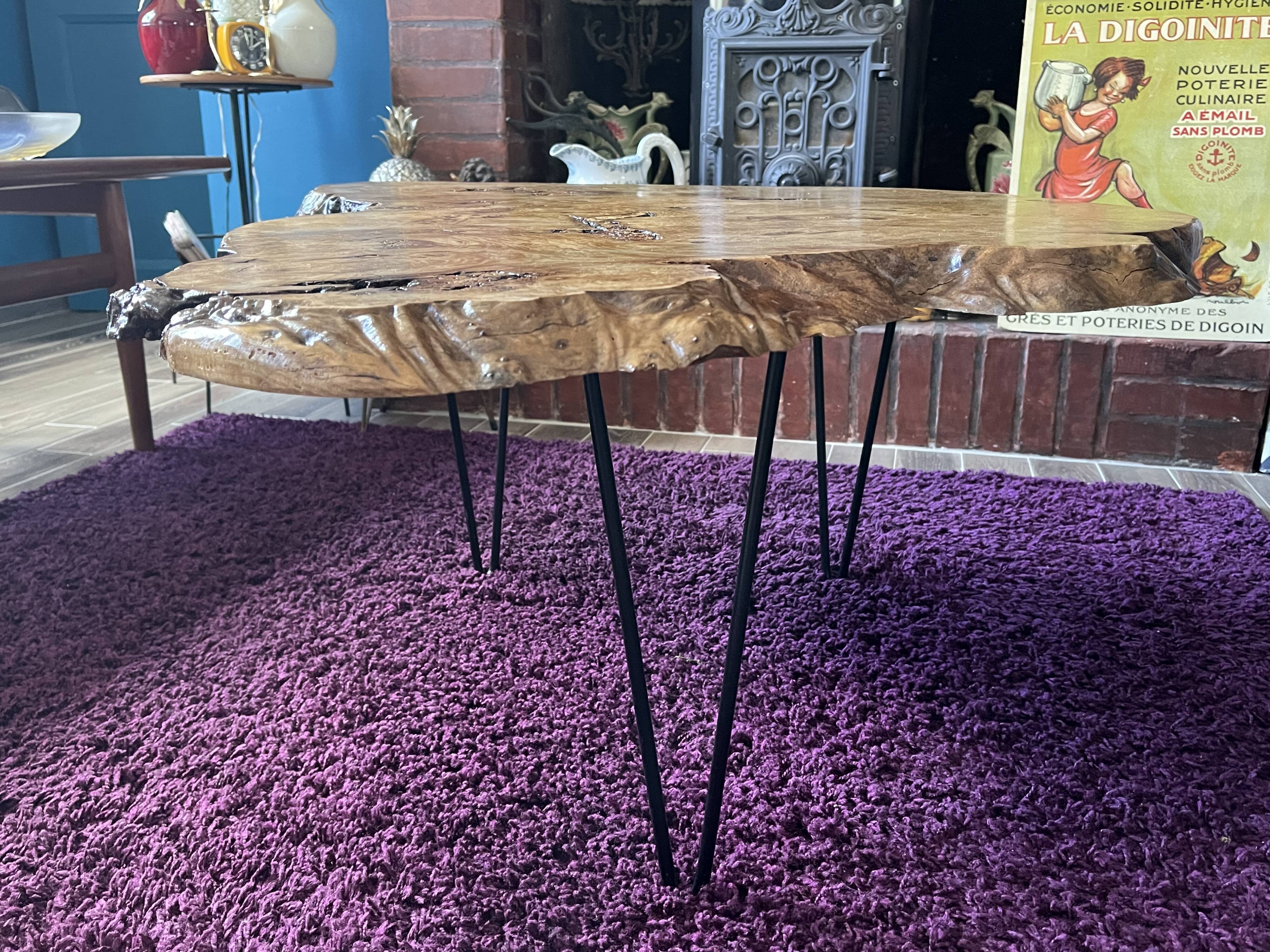 Tripod coffee table in natural solid elm magnifying glass