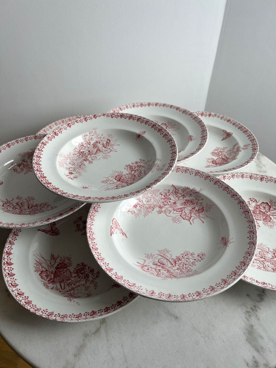 Set of 8 hollow plates - Onnaing Moisson Terre de fer