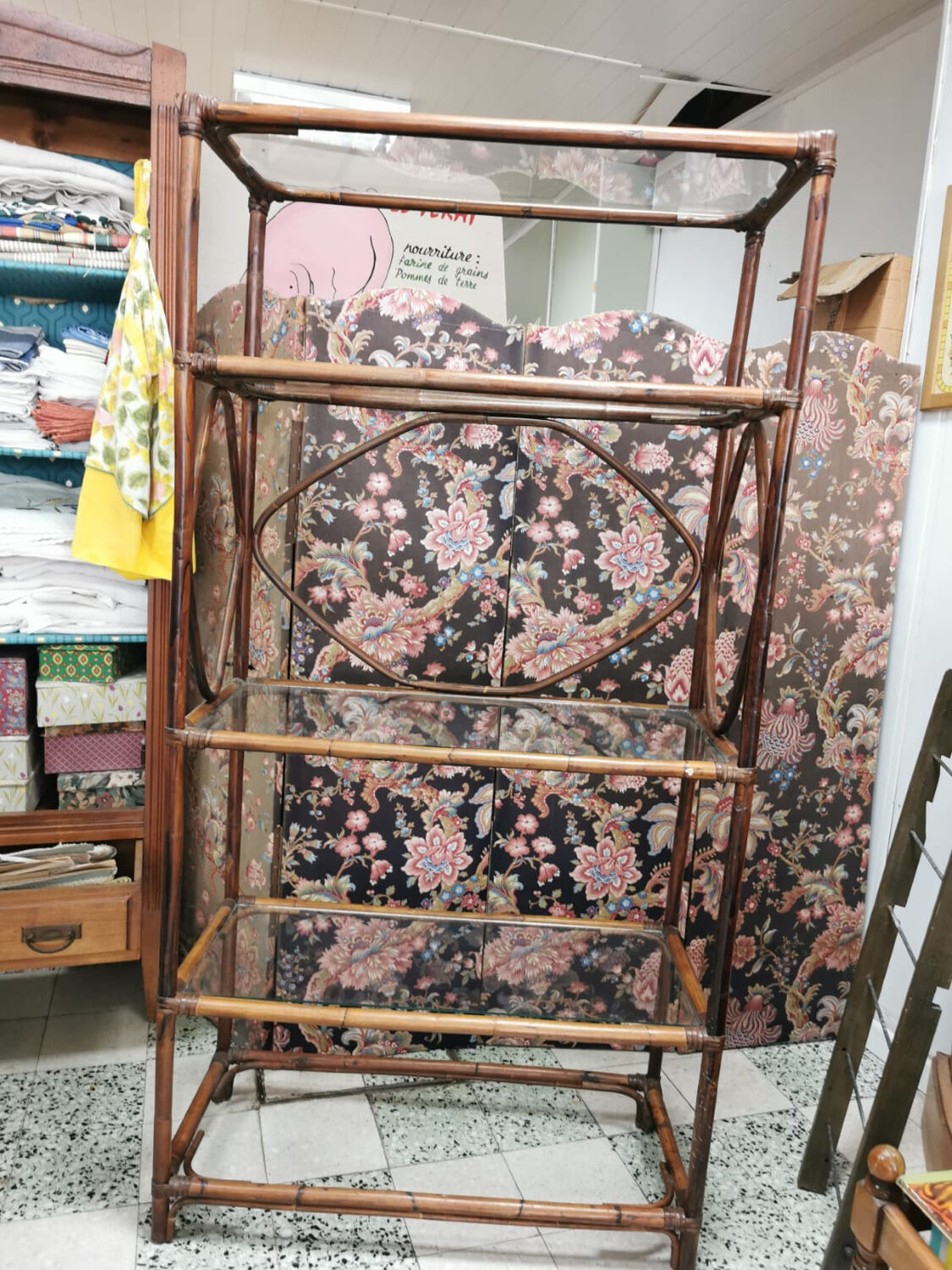 Rattan bookcase shelf - and glass - vintage