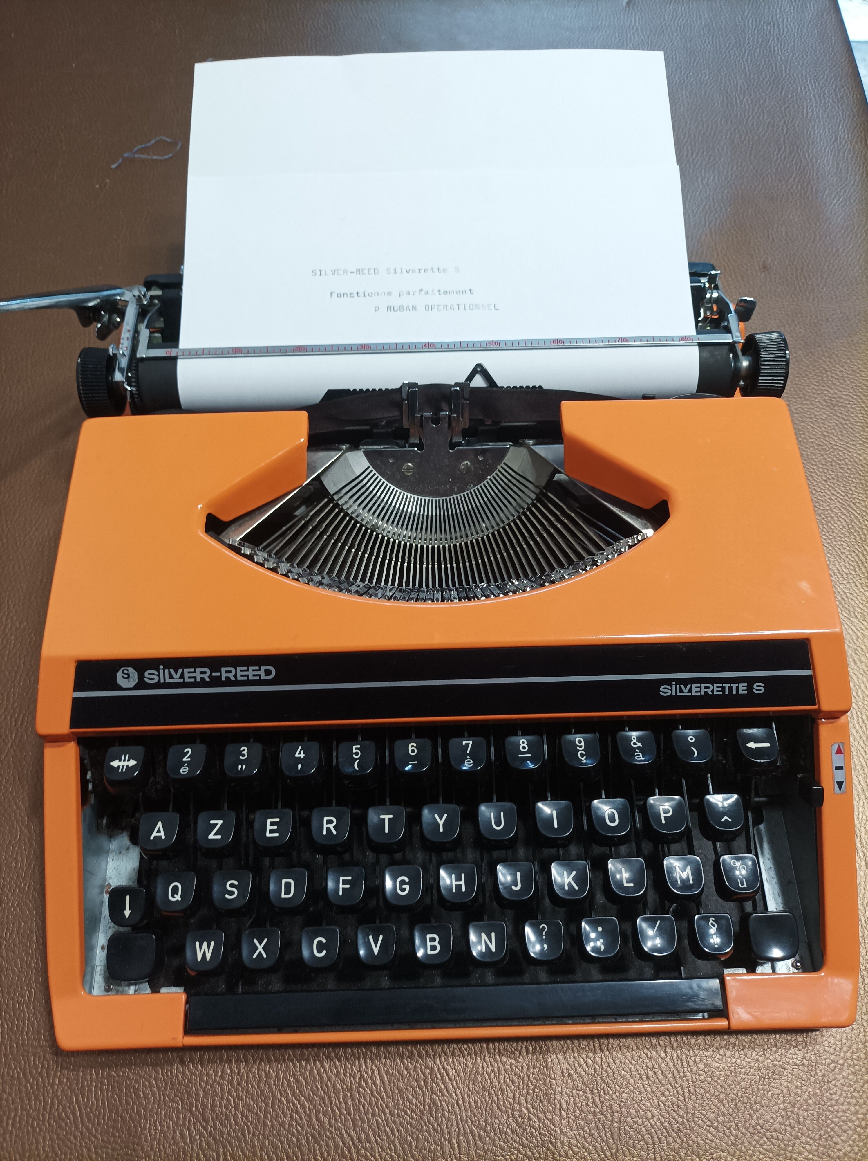 Silver Reed Silverette S Orange typewriter