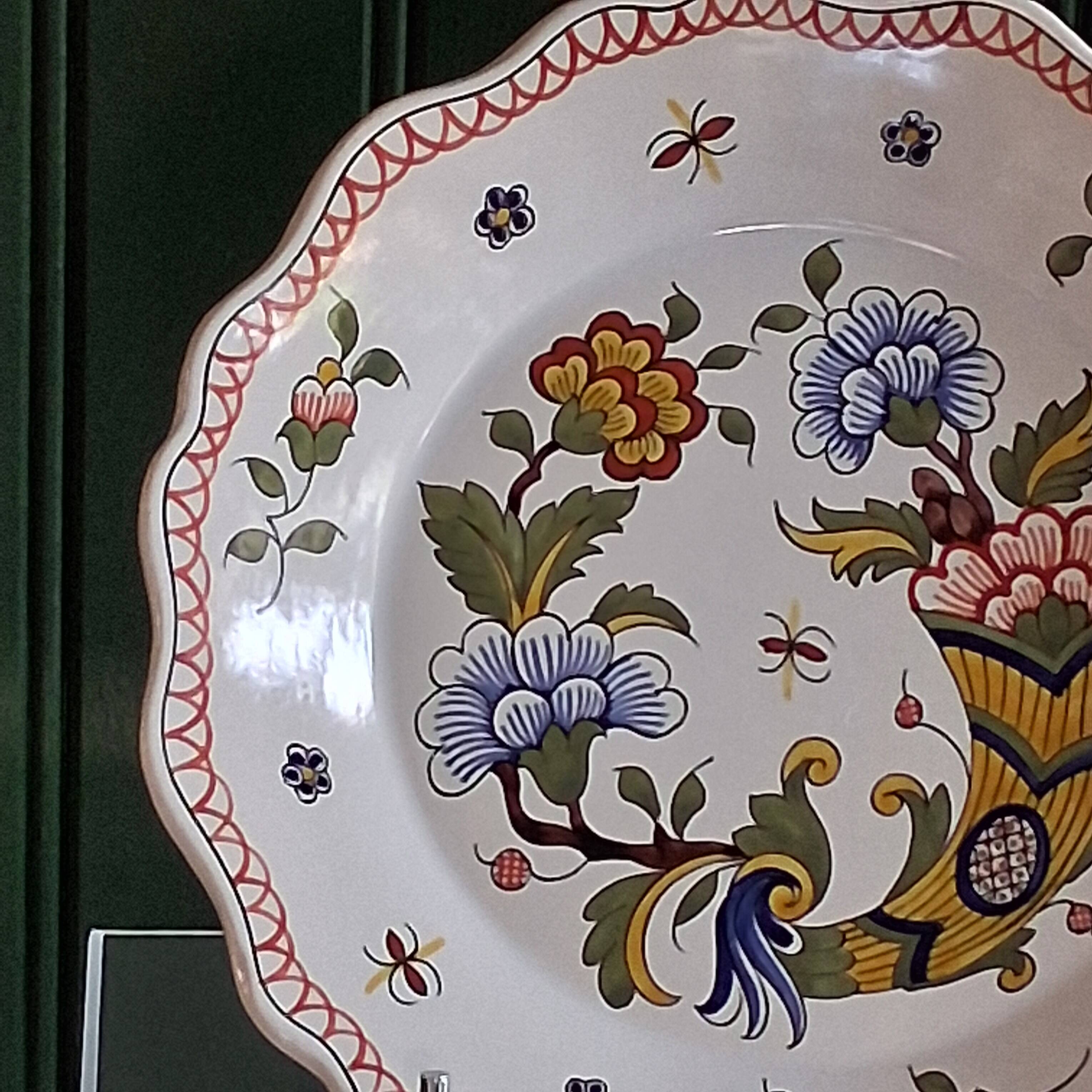 Antique earthenware plate in very good condition.