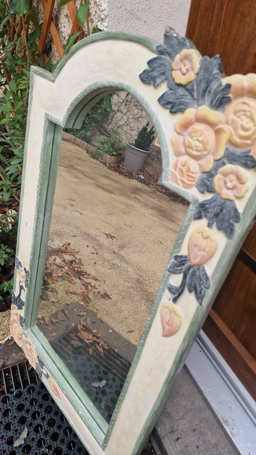 Shabby chic mirror with carved wooden flowers
