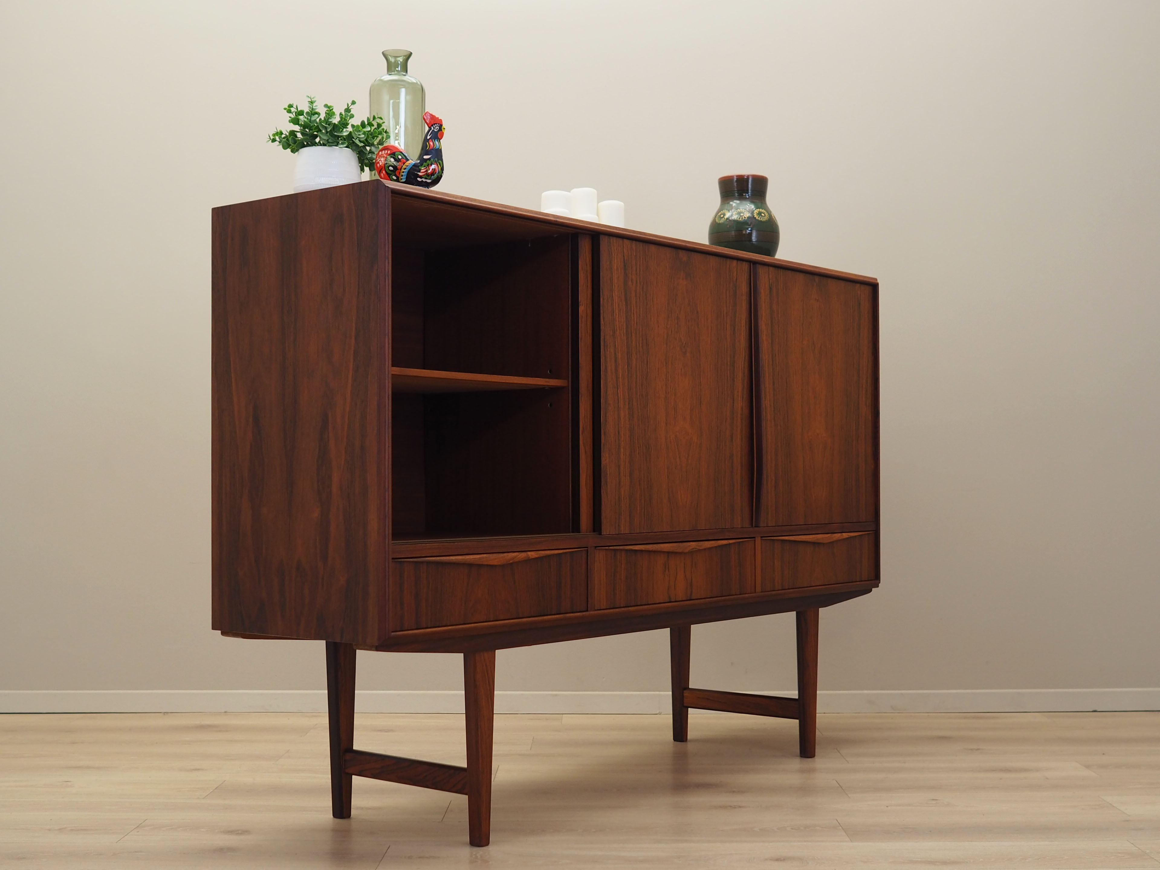 Rosewood highboard, Danish design, 1960s, designer: E.W. Bach