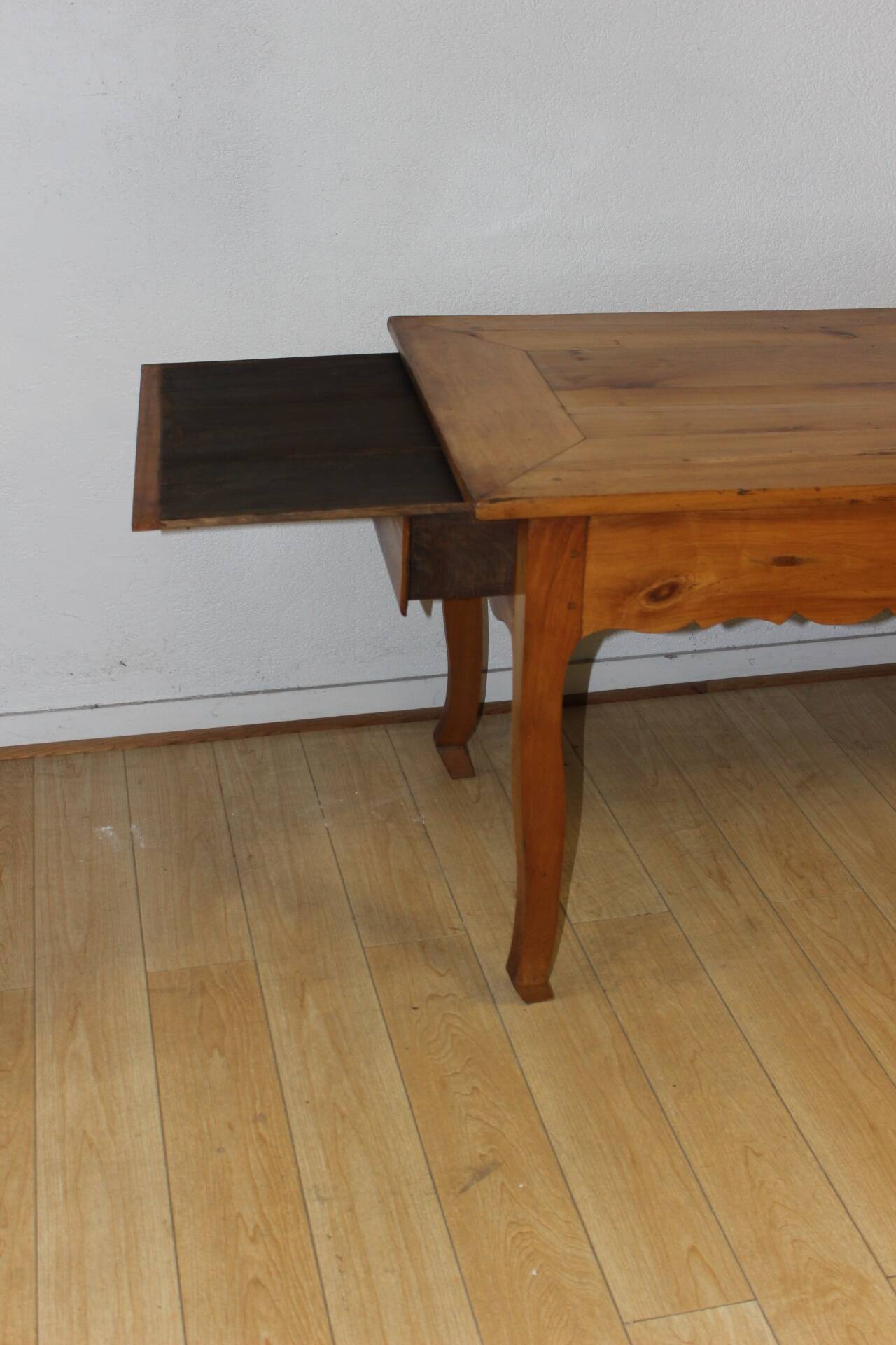 Louis XV style farmhouse table in cherry wood 19th century