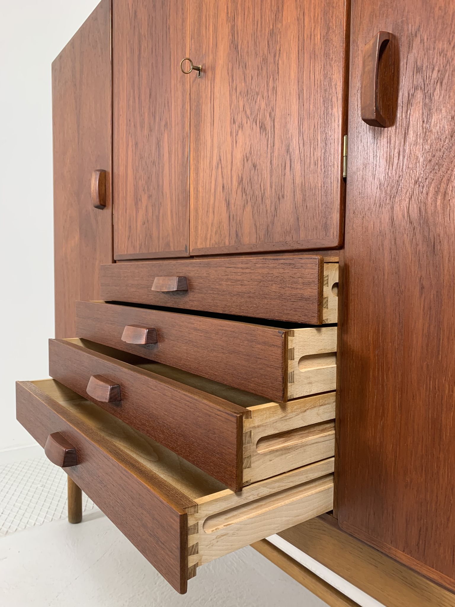 Danois midcentury teck highboard 1960s