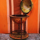 Globe terrestre bar
