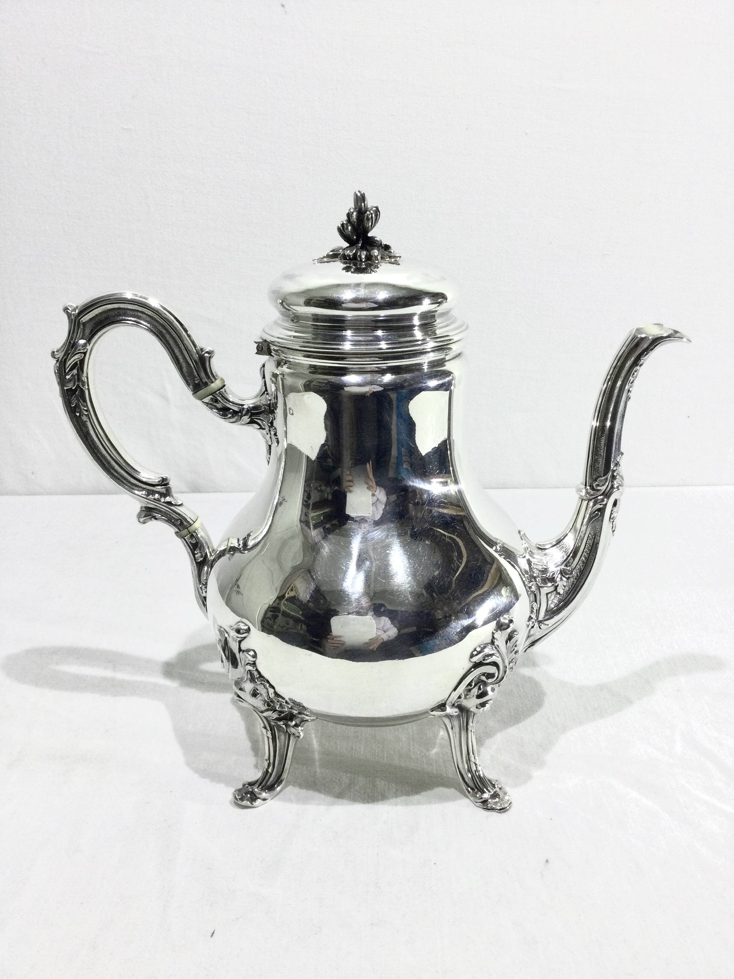 Emile Puiforcat – Silver teapot